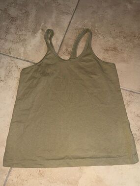 Uniqlo Olive Green Women's Tank Top - Classic Scoop Neck